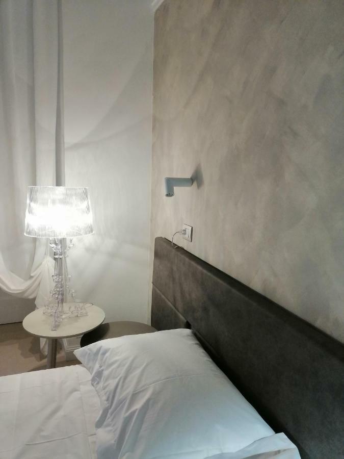 102 Couette-café Bari